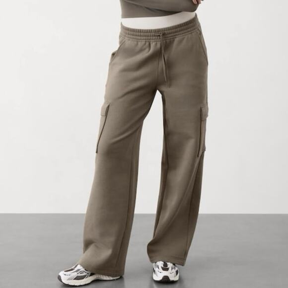 Athleta Easy Fleece Straight Leg Cargo Pant Mineral Size Large NWT - Picture 1 of 9